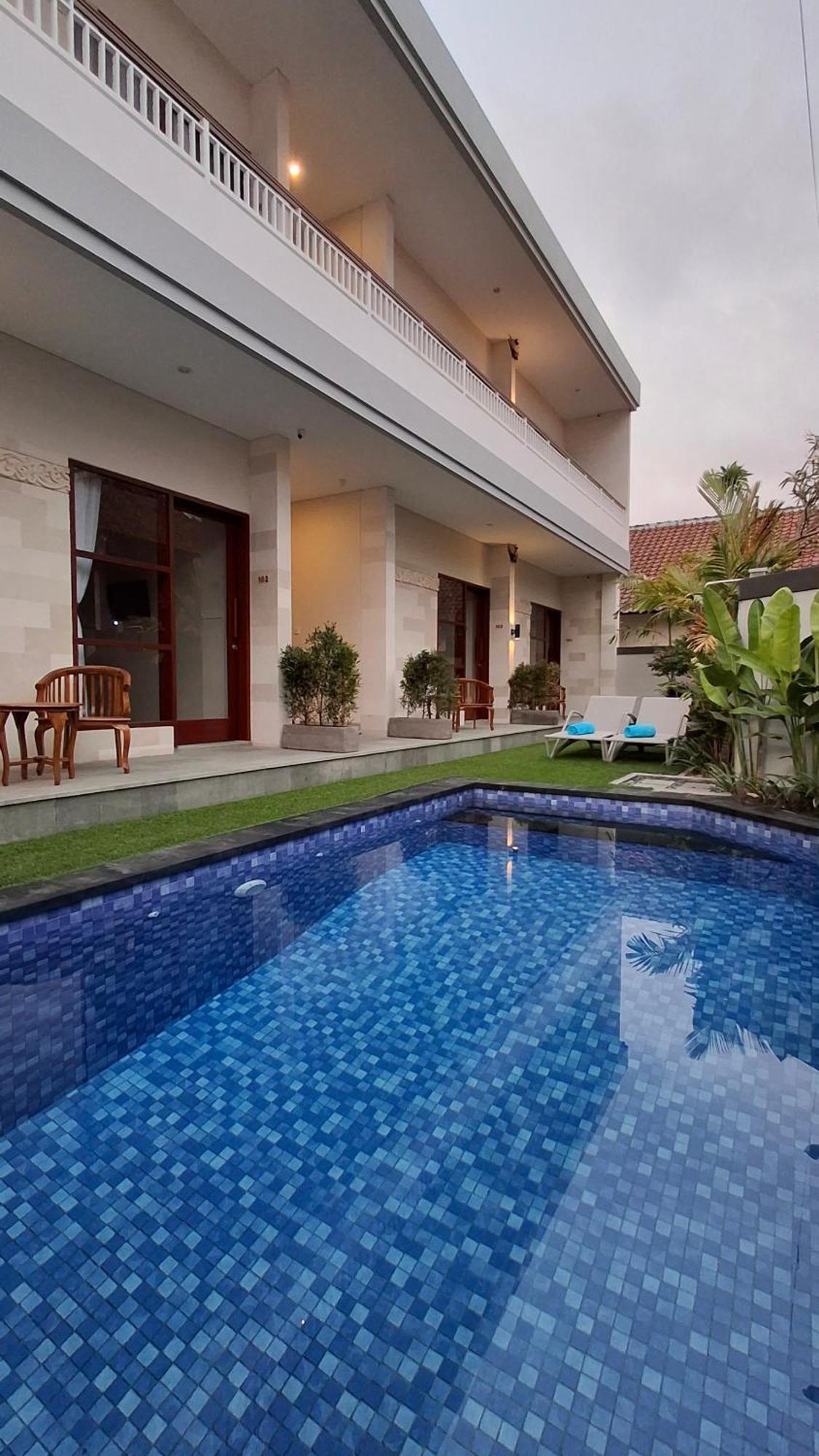 Kutus Bali Guesthouse サヌール エクステリア 写真